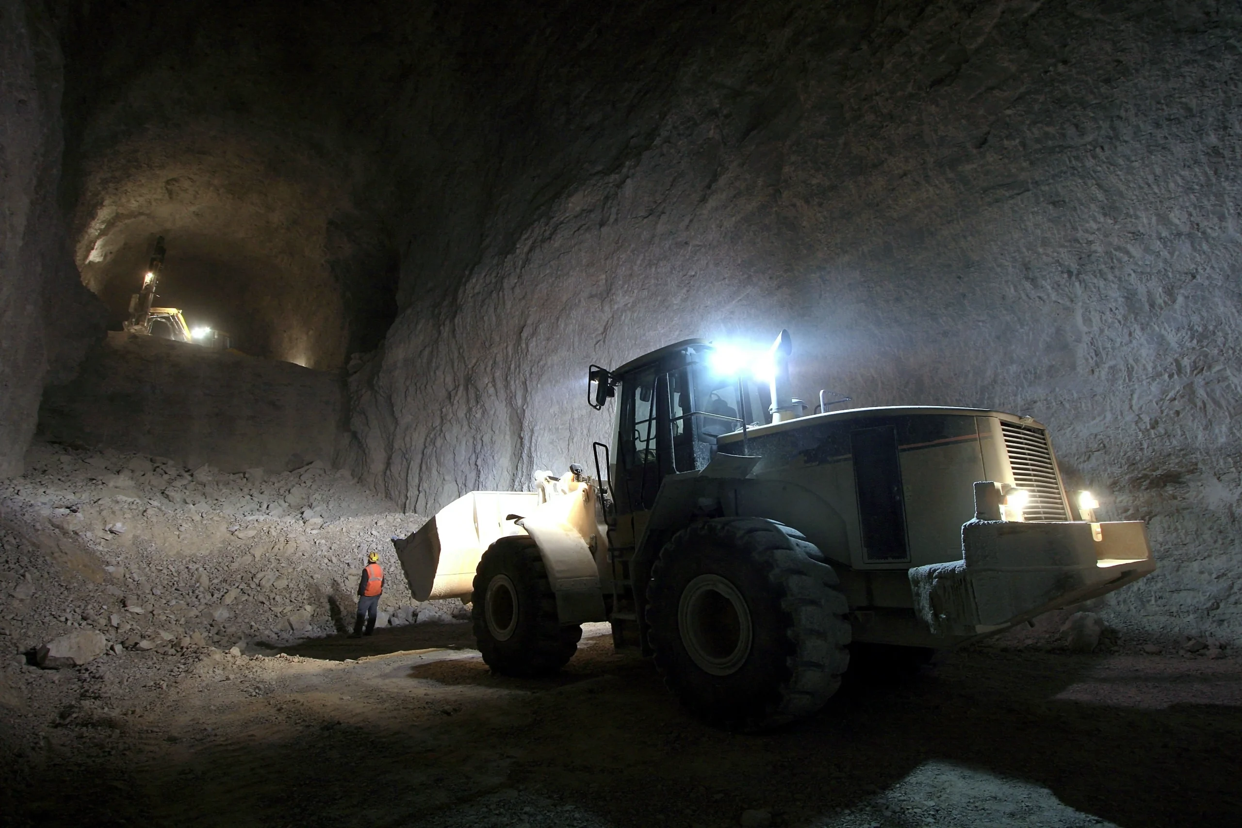 HaloGuard underground CAS with automated braking intervention — Mine Safe Global Level 9 collision prevention for confined mining spaces