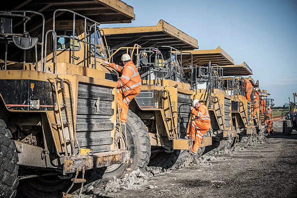 Mining collision avoidance system CAS on heavy equipment at surface mine — ISO 21815 compliant proximity detection